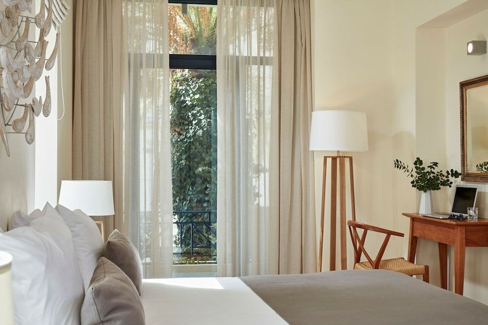 Фото Avra City Boutique Hotel