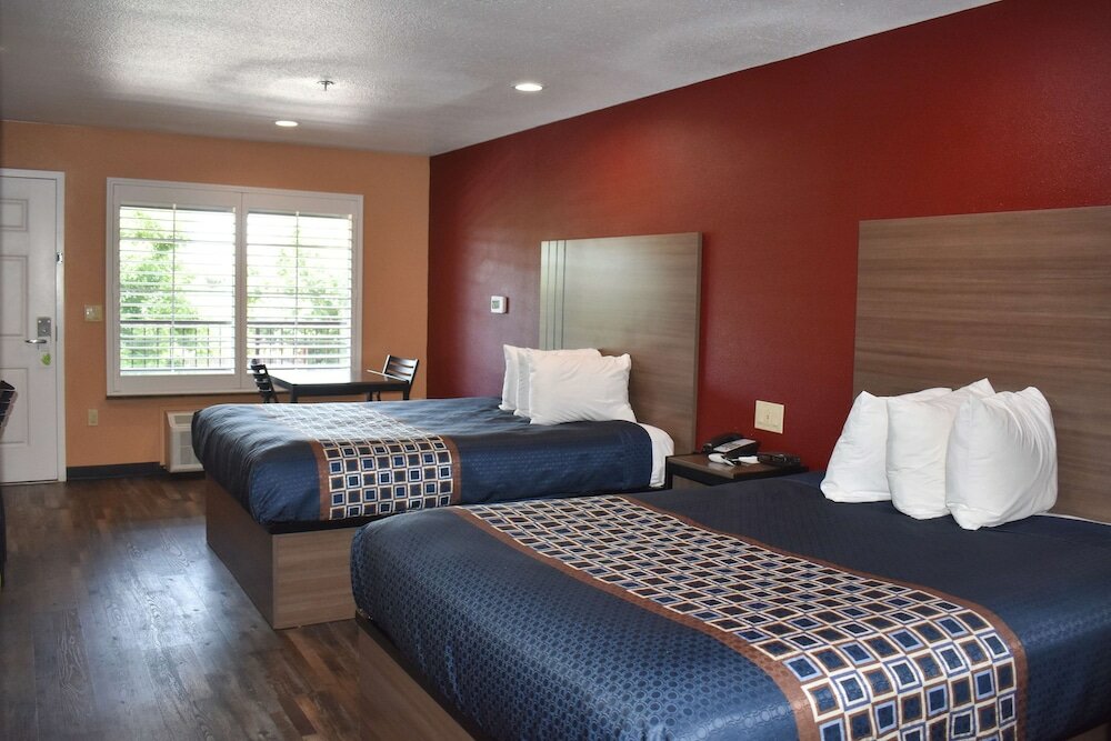 Фото Americas Best Value Inn Manteca