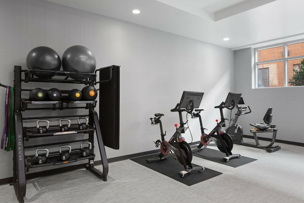 Фото Courtyard by Marriott Cleveland University Circle