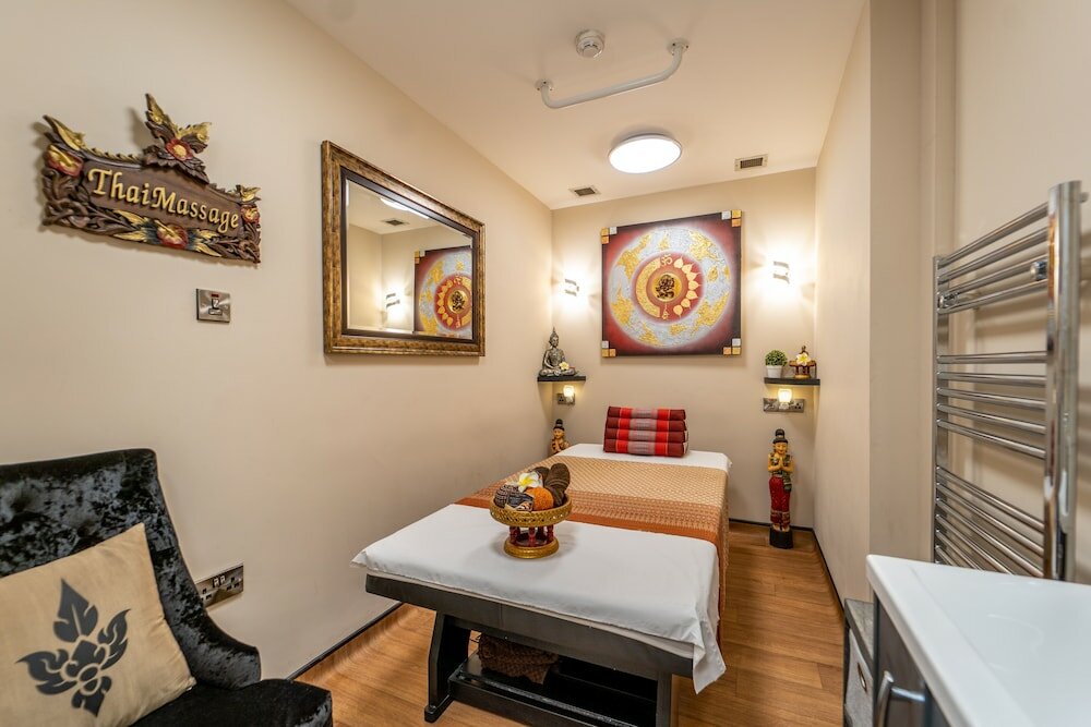 Фото Dunadry Hotel and Gardens