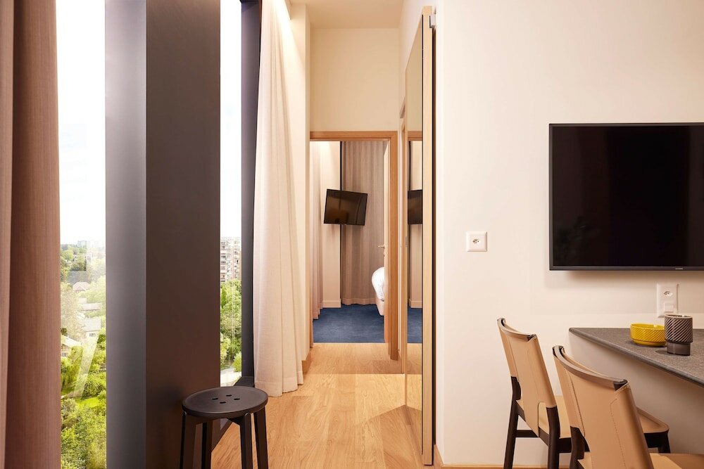 Фото Adina Apartment Hotel Geneva