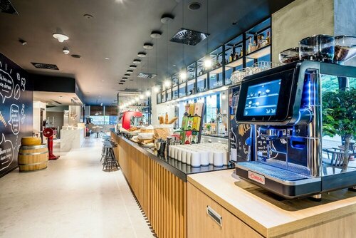 Гостиница Park Inn by Radisson Danube Bratislava в Братиславе