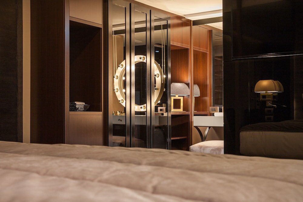 Фото Saint Ten Hotel