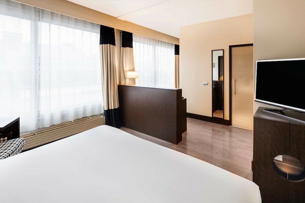 Фото Nh Brussels Stéphanie