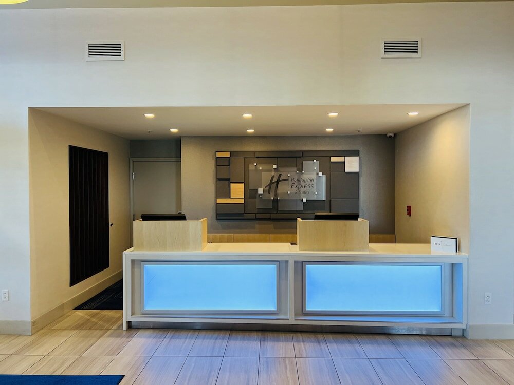 Фото Holiday Inn Express & Suites Salinas, an Ihg Hotel