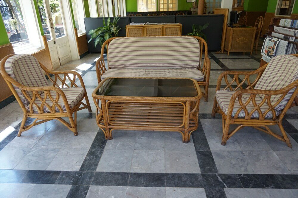 Фото Day Inn Hotel