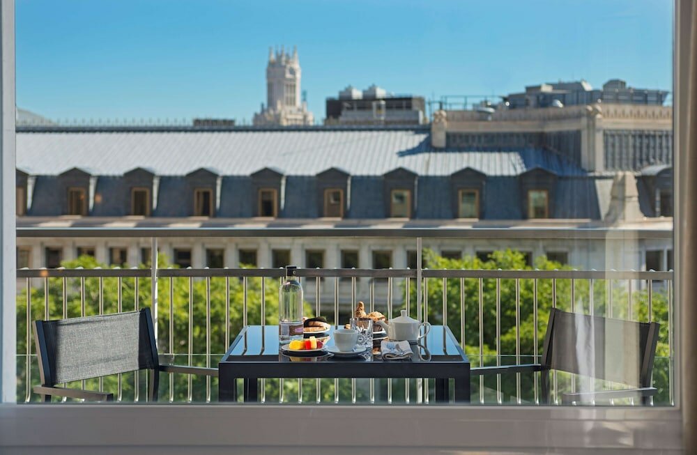 Фото Nh Collection Madrid Suecia