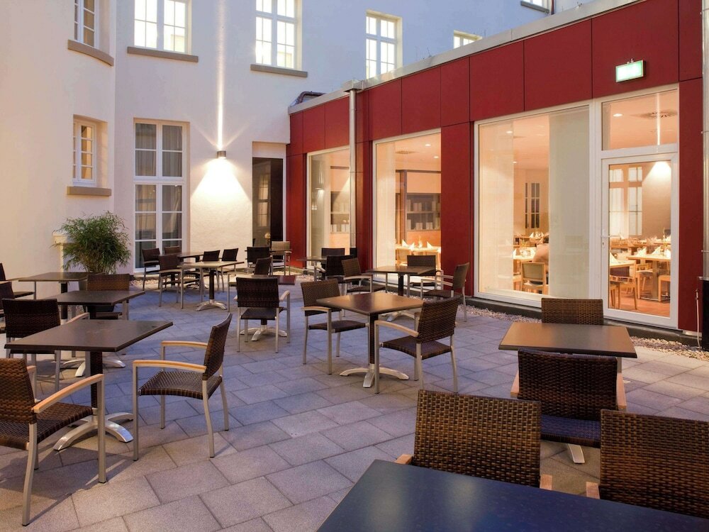 Фото Ibis Karlsruhe Hauptbahnhof