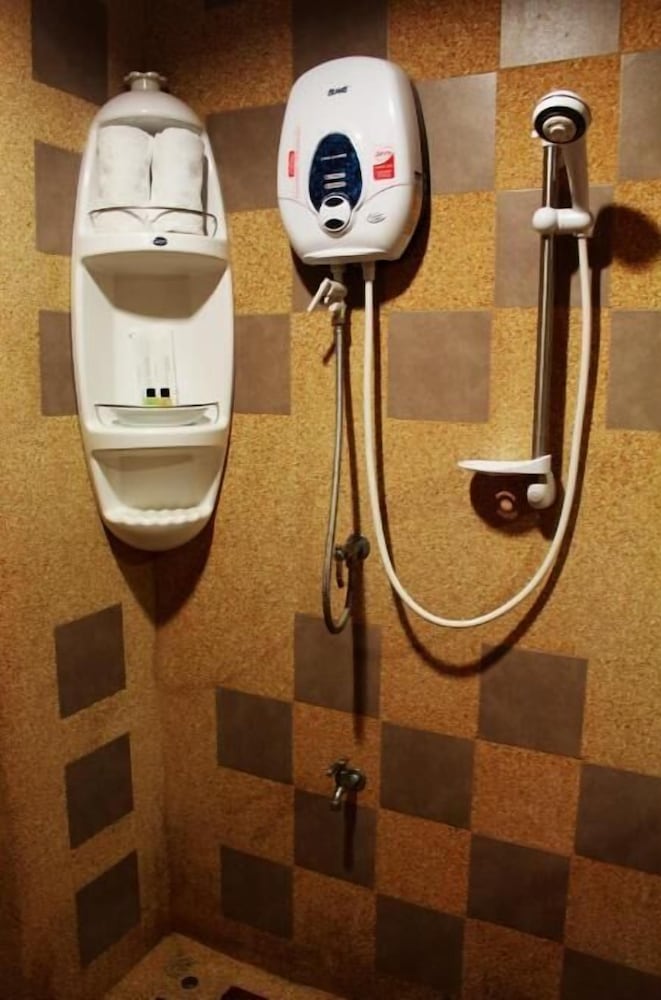 Фото Pornkasem House