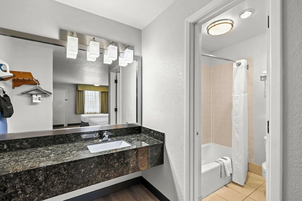 Фото Best Western Horizon Inn