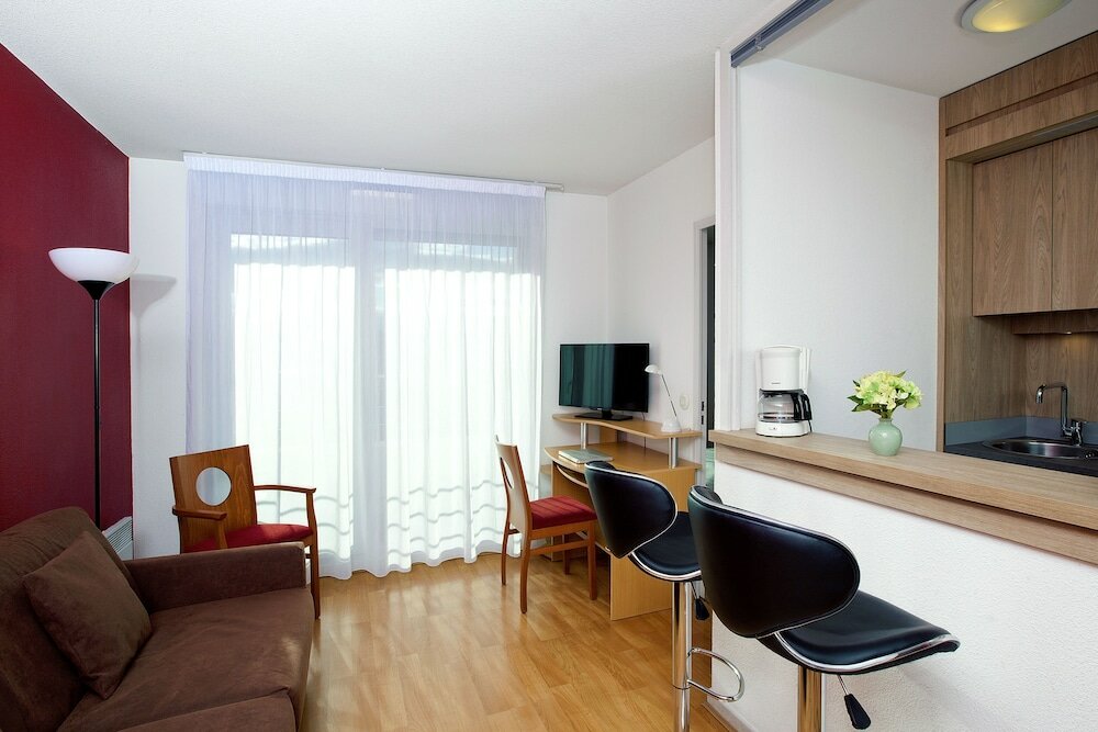 Фото Séjours & Affaires Lyon Park Lane