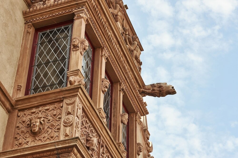 Фото La Maison des Têtes