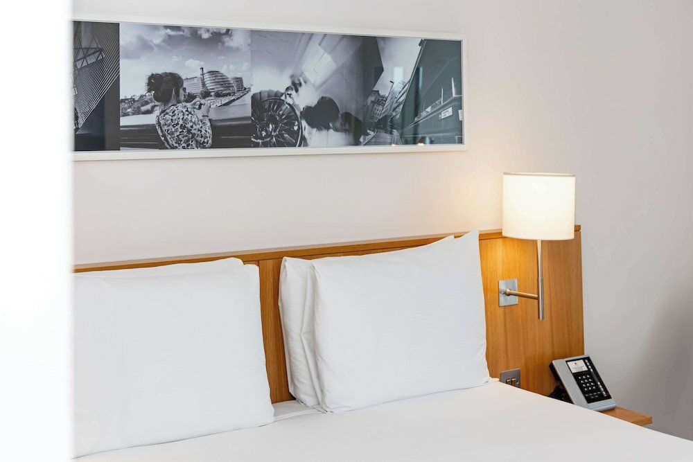 Фото DoubleTree by Hilton London - Tower of London