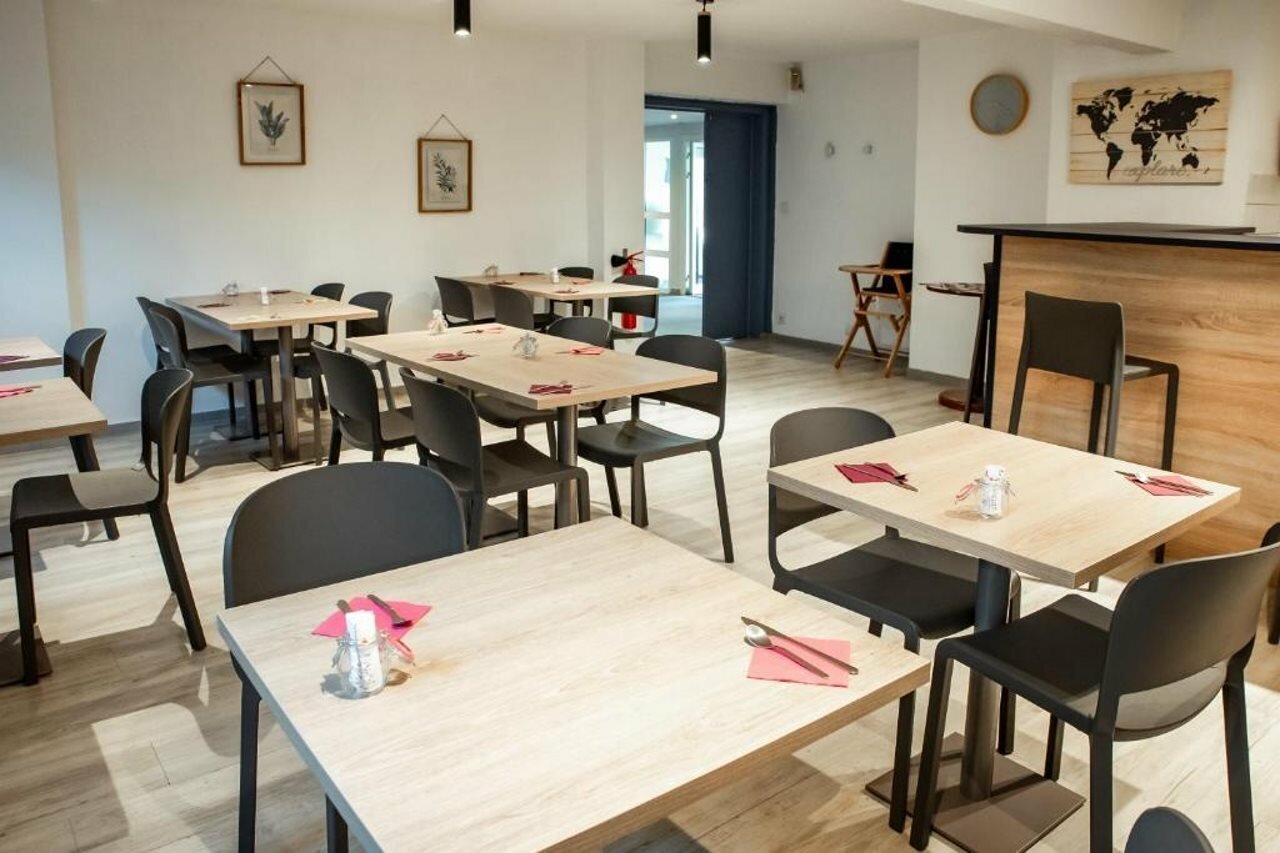 Фото Terres de France - Appart-Hotel - Brest