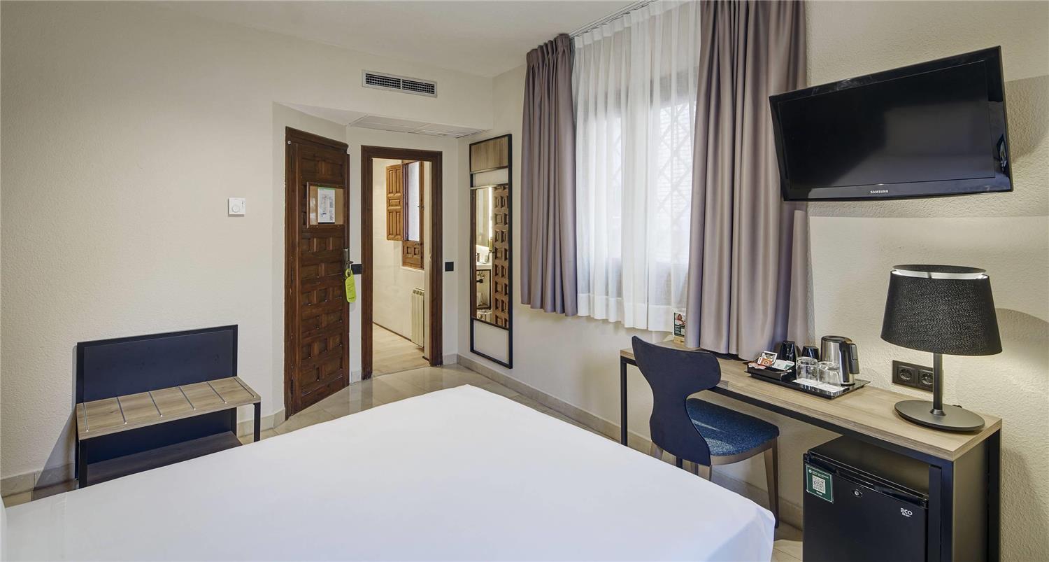 Фото Hotel Sercotel Alfonso VI