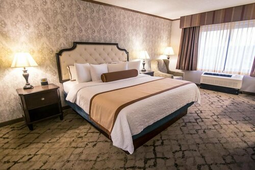 Внешний вид отеля Best Western Plus Fairfield Executive Inn в Фэрфилде, фото 2