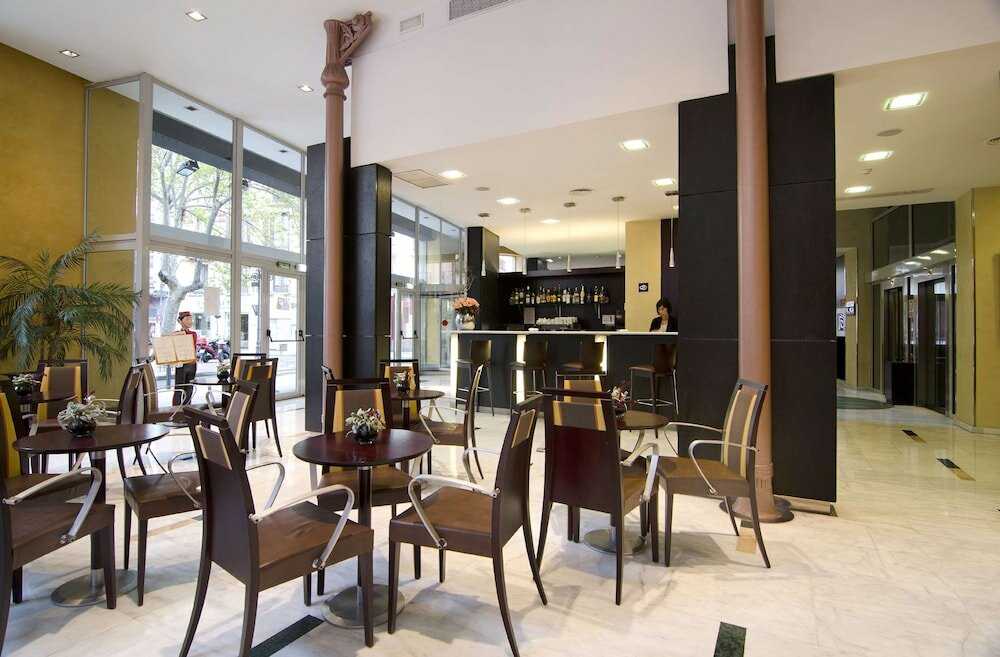 Фото Catalonia El Pilar