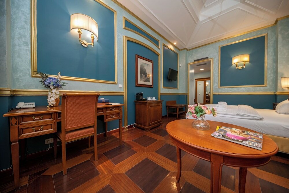 Фото Hotel Kinsky Fountain