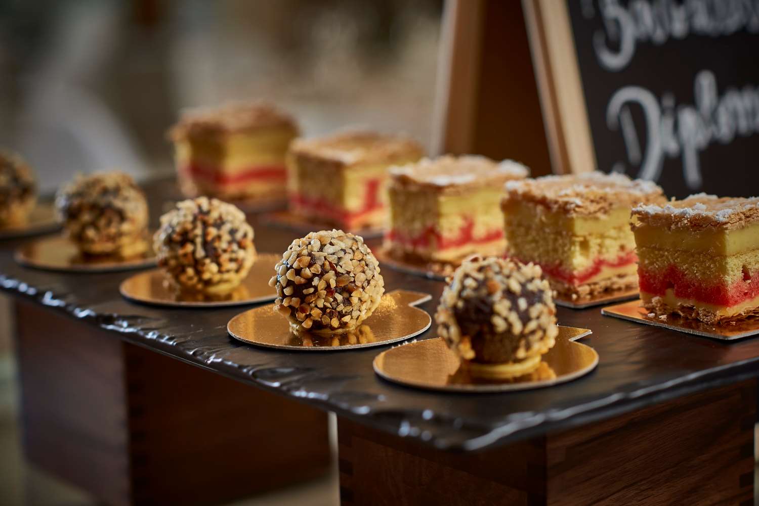 Фото Rome Cavalieri, A Waldorf Astoria Hotel