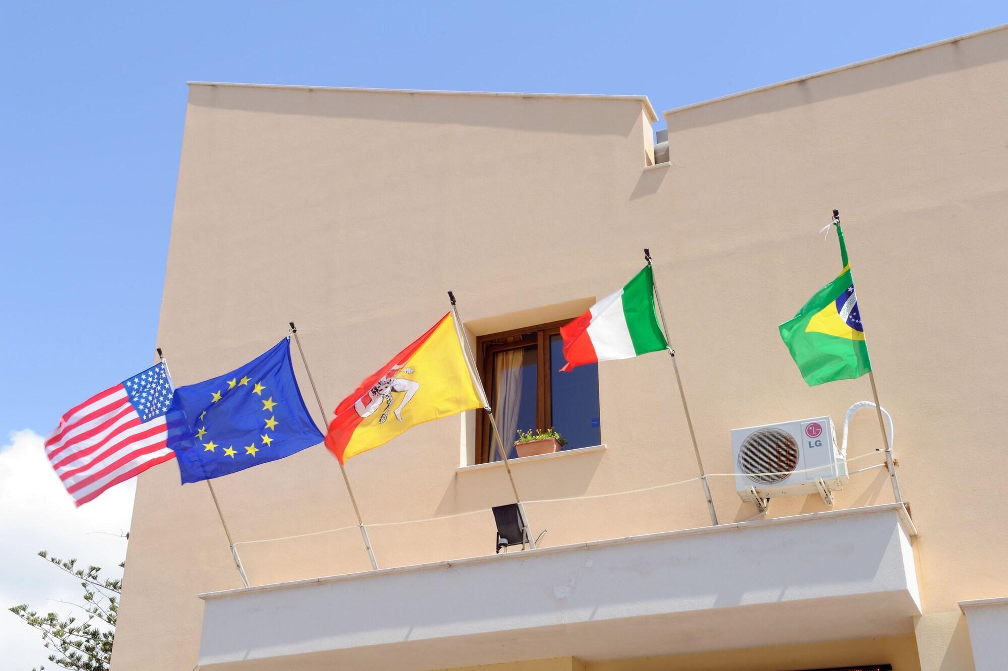 Фото Green Garden Bed & Breakfast