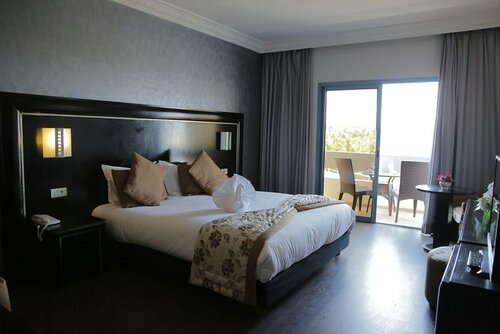 Гостиница Hotel Suisse в Касабланке