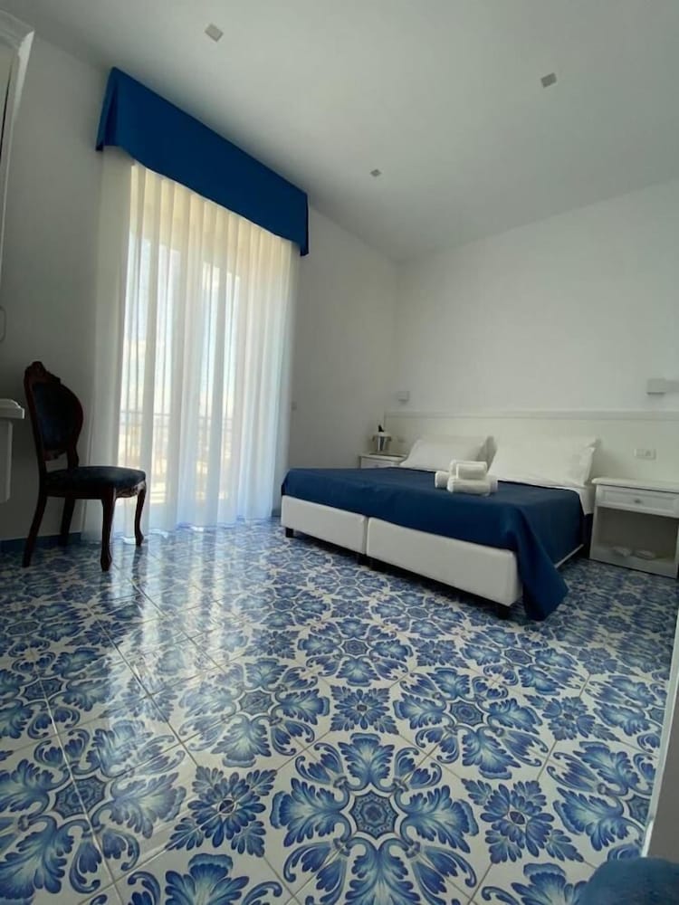 Фото 19485172960