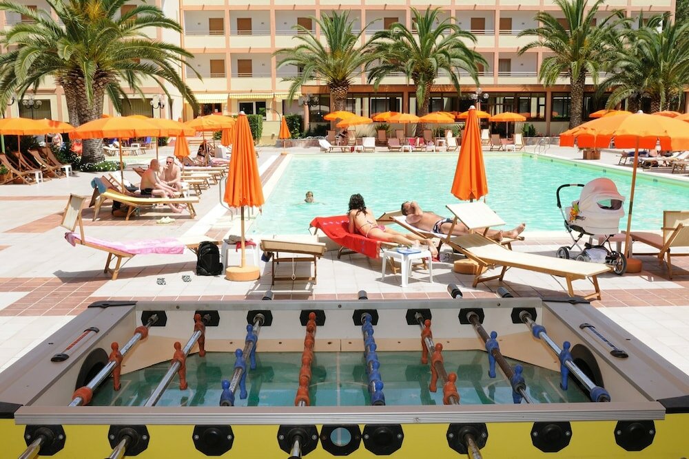 Фото Hotel Oasis