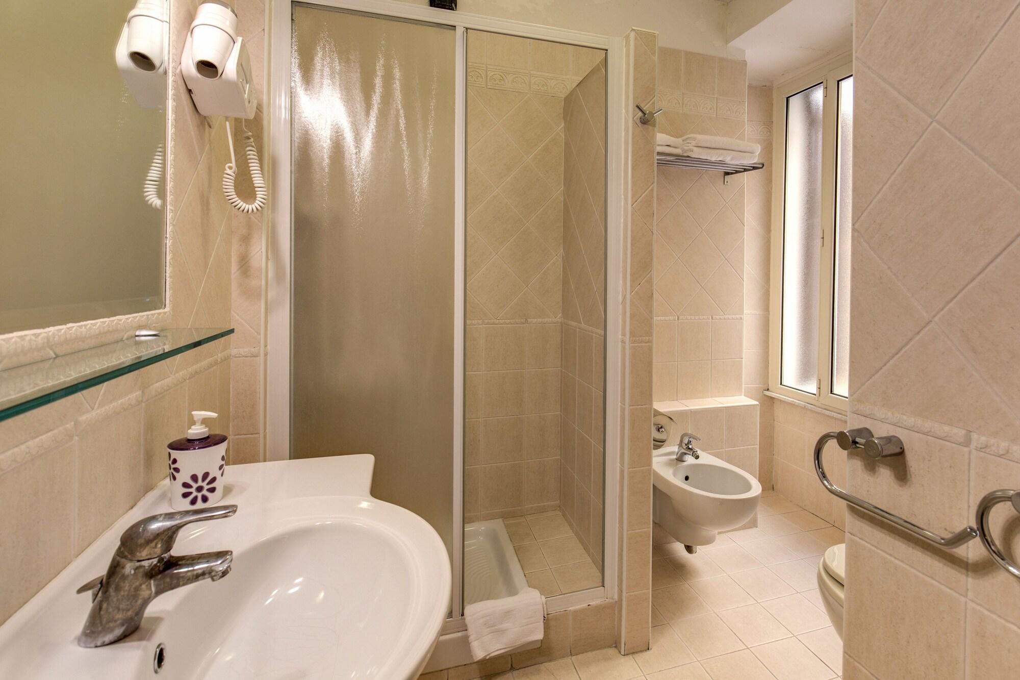 Фото Nakissa Inn