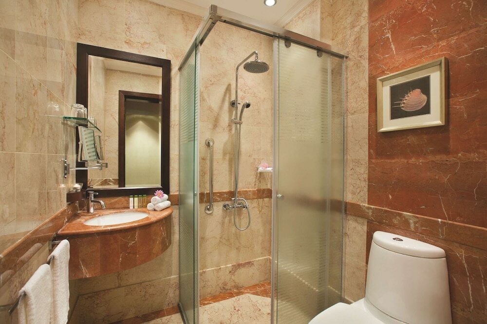 Фото DoubleTree by Hilton Dhahran