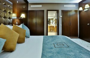 Terminus City Center (Oujda, Place 16 Août), hotel