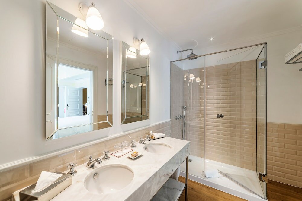 Фото Small Luxury Hotels of the World - Hospes Infante Sagres Porto