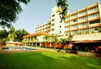 Внешний вид отеля The Gateway Hotel Old Port Road Mangalore в Мангалоре, фото 2