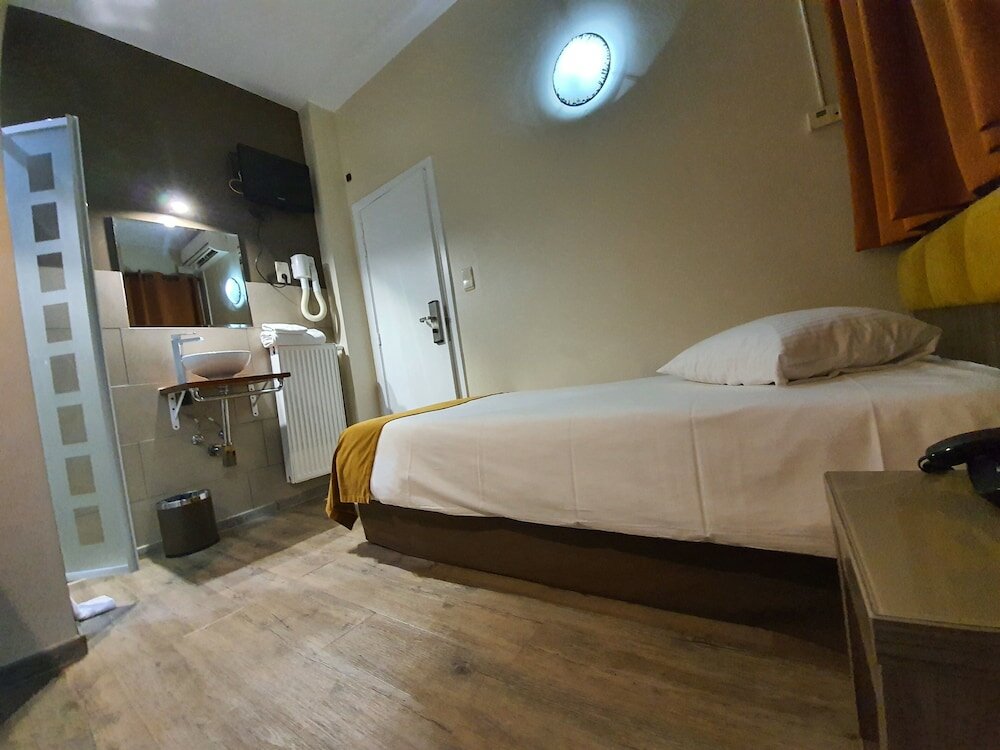 Фото Hotel Midi Zuid