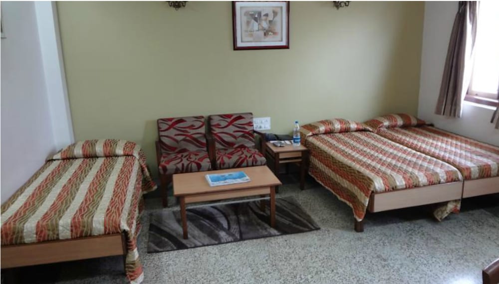 Фото Chateau Windsor Hotel