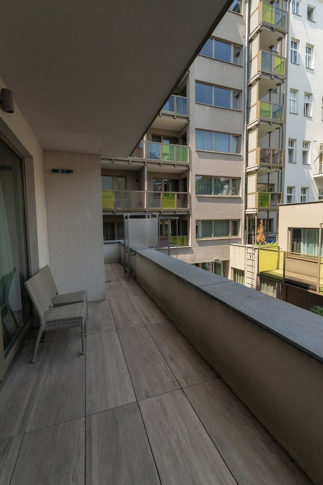 Фото Pakat Suites Hotel