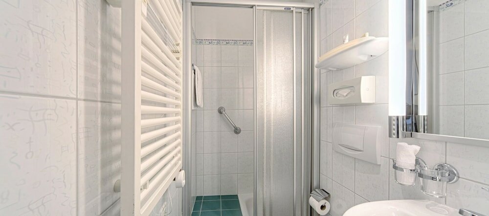 Фото E-Rooms Minusio