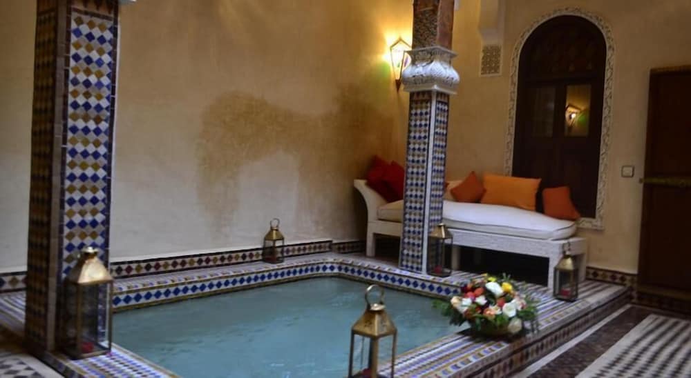 Фото Riad Charik