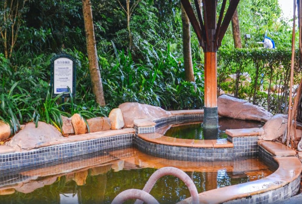 Фото The Interlaken Oct Hotel Shenzhen