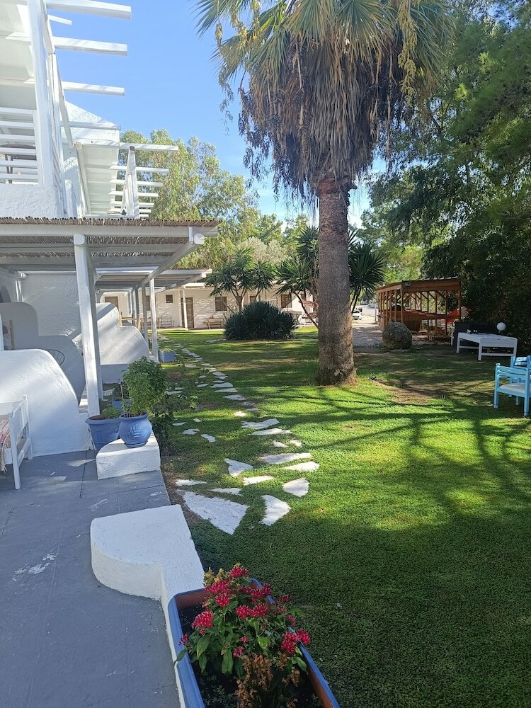 Фото Отель Trees Art Boutique