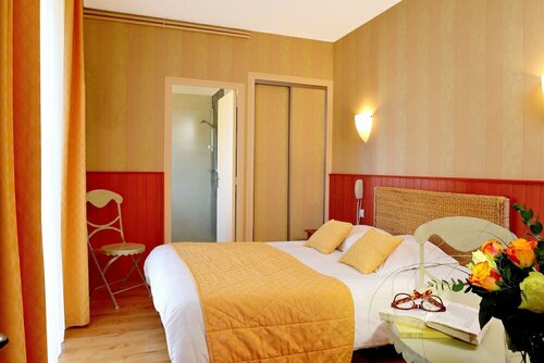 Гостиница Logis Hôtel Parc Hôtel & Spa в Шато-Гонтье