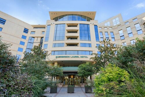 Гостиница Occidental Paris Levallois в Нейи-сюре-Сене
