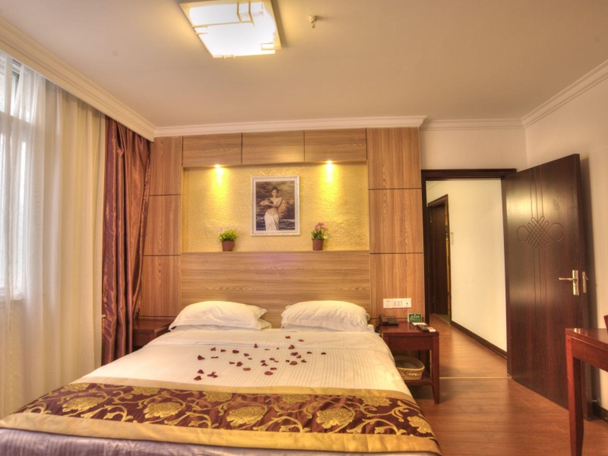 Фото GreenTree Alliance Shanghai ChongMing BaYi Road Walking Street Hotel
