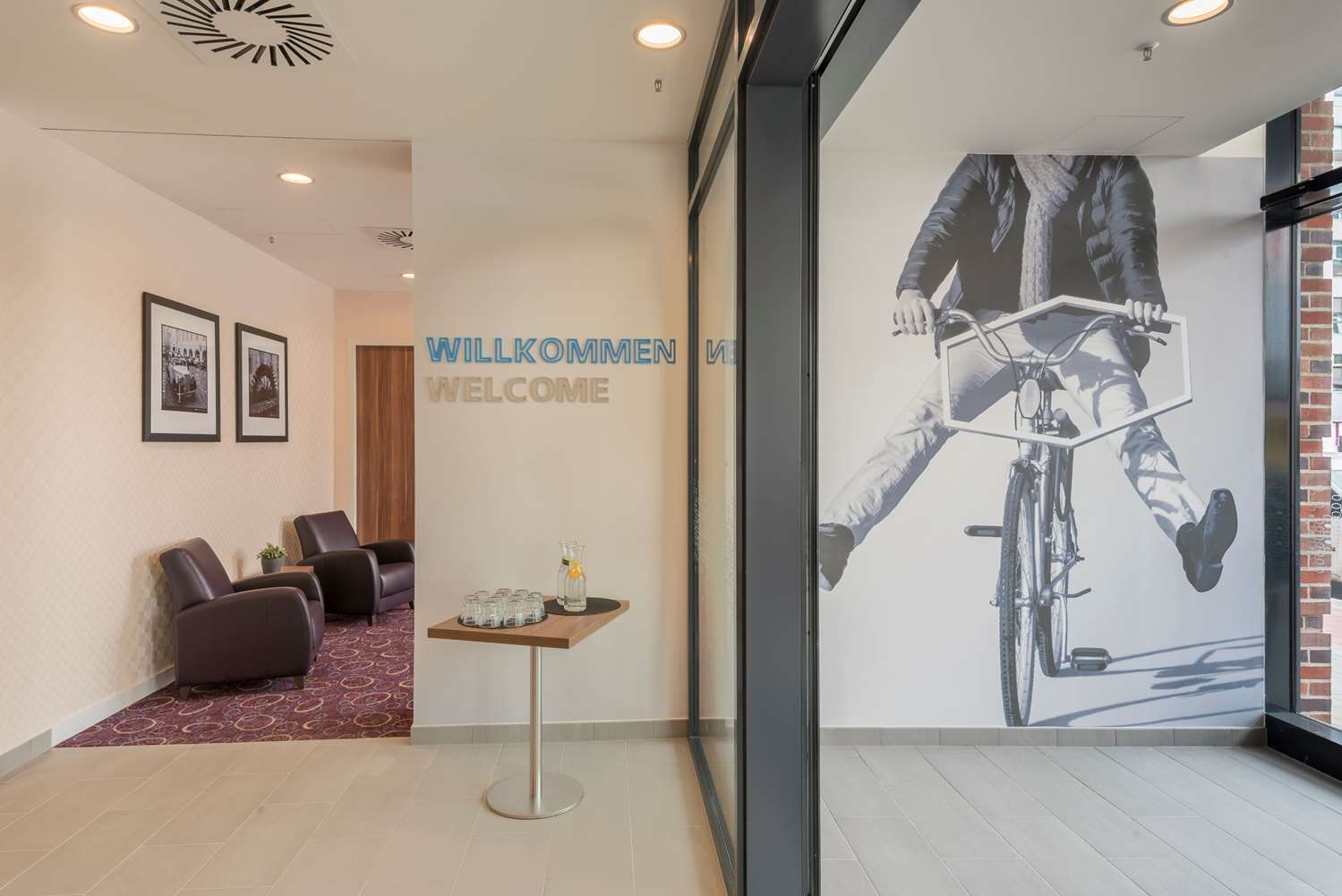 Фото Hampton by Hilton Hamburg City Centre