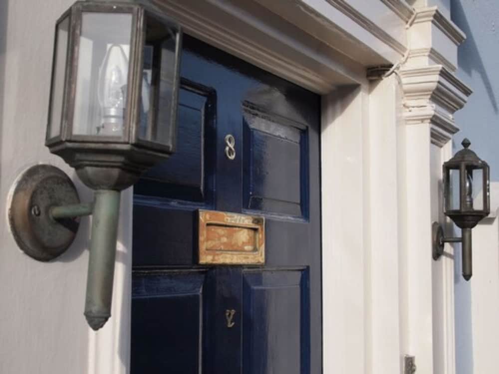 Фото Chantry Hotel