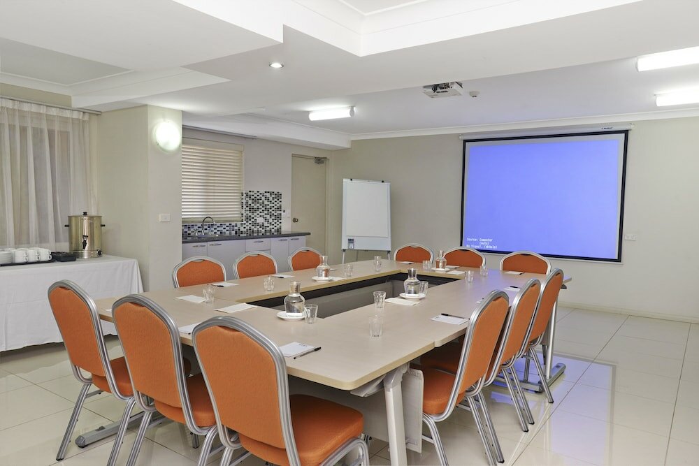 Фото Comfort Inn & Suites Burwood