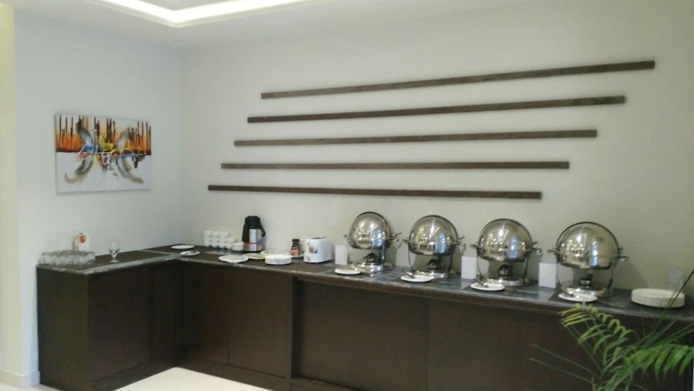 Фото Hotel One Super Islamabad