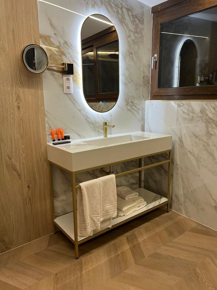 Фото Hotel Suites Feria de Madrid