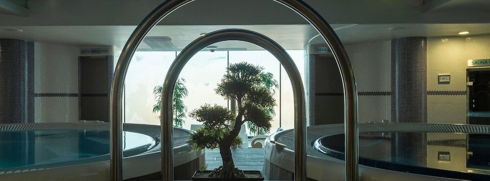 Фото Hotel & SPA Real Ciudad de Zaragoza