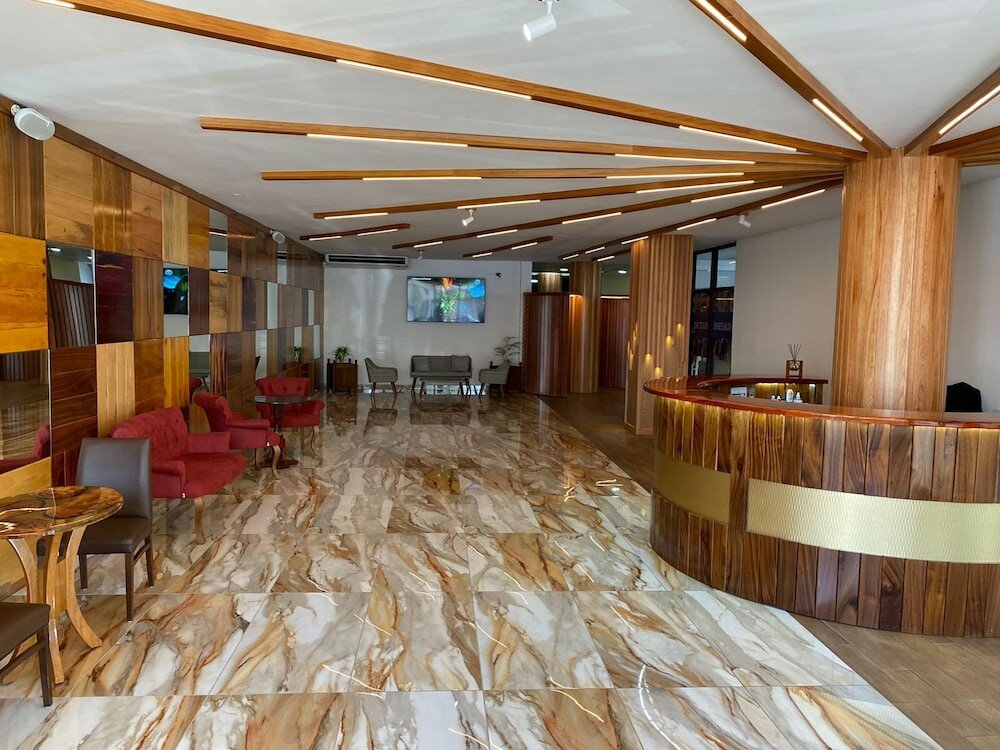 Фото Murex Plaza Hotel & Suites