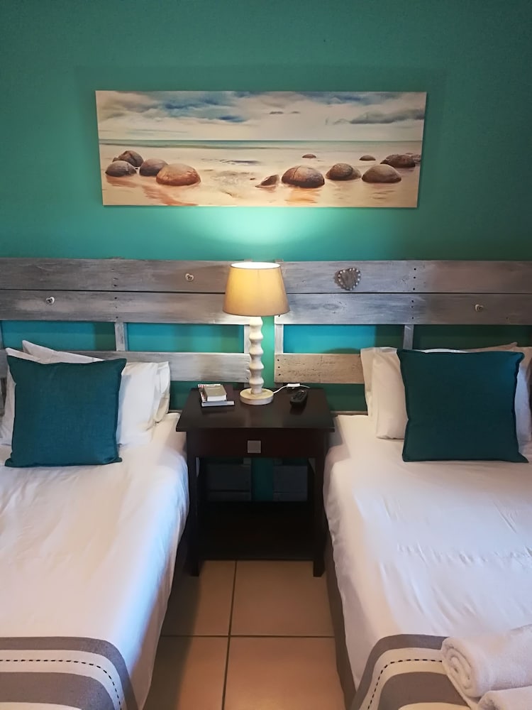 Фото The Birdhouse